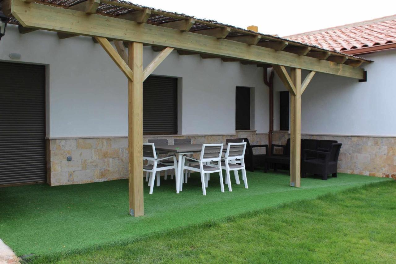 Casas Rurales Laguna La Tinaja 奥萨德蒙铁尔 外观 照片